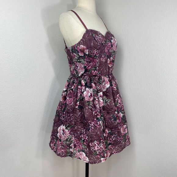 BCX Fit n Flare Floral Party Dress 13 Sweetheart Neckline Textured Cutouts Macys - Picture 11 of 15